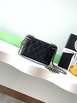 Chanel Vanity Case Grained Calfskin& Silver-Tone Metal Black AP3940