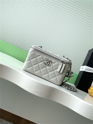 Chanel Vanity Case Lambskin & Silver-Tone Metal Grey AP3940