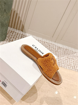 Celine Slipper 38972