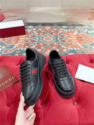 Gucci Sneakers Women/Men 38993