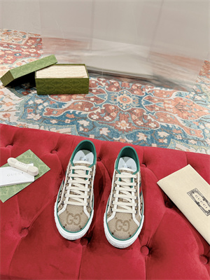 Gucci Sneakers Women/Men 38994