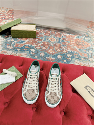 Gucci Sneakers Women/Men 38995