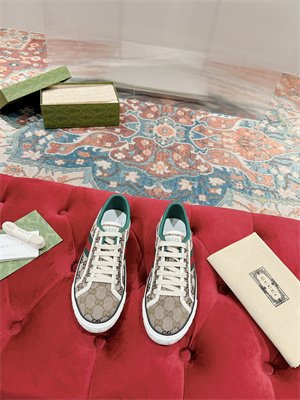 Gucci Sneakers Women/Men 38995