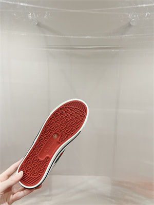 Gucci Sneakers Women/Men 38995