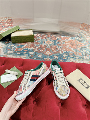 Gucci Sneakers Women/Men 38996