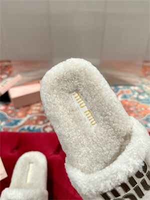Miumiu Slipper Women 39003