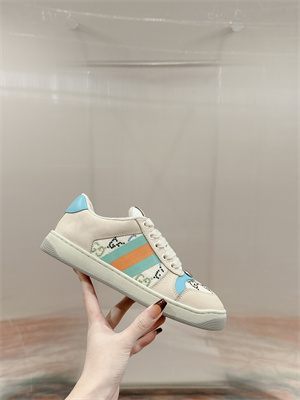 Gucci Sneakers Women 39011