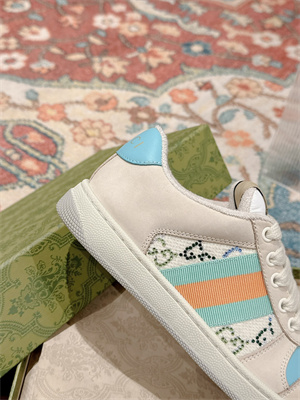 Gucci Sneakers Women 39011