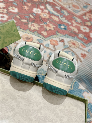 Gucci Sneakers Women 39012