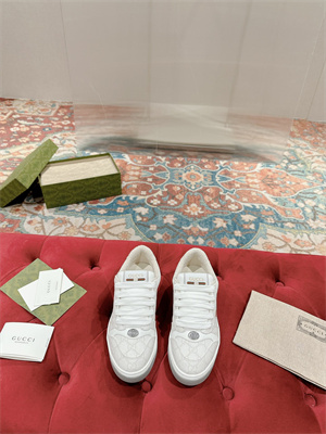 Gucci Sneakers Women/Men 39013