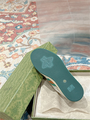 Gucci Sneakers Women/Men 39014