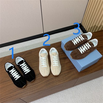 Prada Sneakers Women 39020