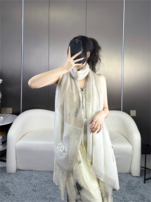 Chanel Cashmere Scarf 38928