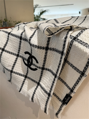Chanel Wool Scarf 38930