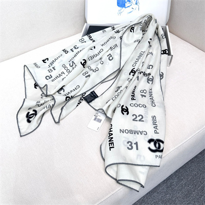 Chanel Cashmere/Silk Scarf/Shawl 38934