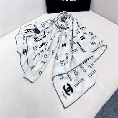 Chanel Cashmere/Silk Scarf/Shawl 38934
