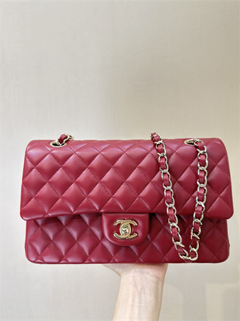 Chanel Medium Classic Flap Bag Lambskin Gold Tone Metal Red Color 01112 TOP