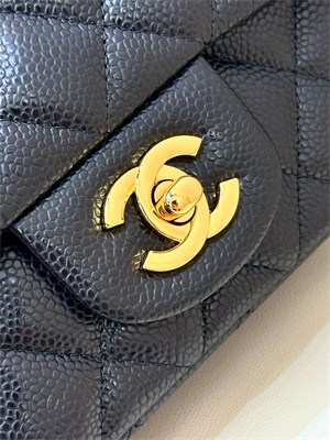 Chanel Mini Classic Flap Bag Grained Calfskin Gold Tone Metal Black Color 01116 TOP