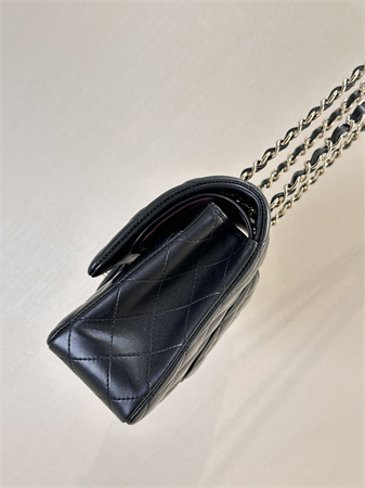 Chanel Medium Classic Flap Bag Lambskin Gold Tone Metal Black 01112 TOP