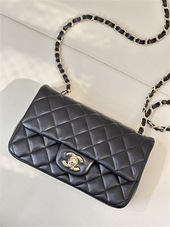 Chanel Mini Classic Flap Bag Lambskin Gold Tone Metal Black Color 01116 TOP