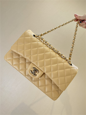 Chanel Medium Classic Flap Bag Grained Calfskin Gold Tone Metal Beige 01112 TOP