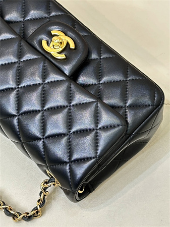 Chanel Mini Classic Flap Bag Lambskin Gold Tone Metal Black Color 01116 TOP