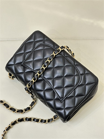 Chanel Mini Classic Flap Bag Lambskin Gold Tone Metal Black Color 01116 TOP