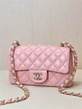 Chanel Mini Classic Flap Bag Lambskin Gold Tone Metal Sakura Pink Color 01116 TOP