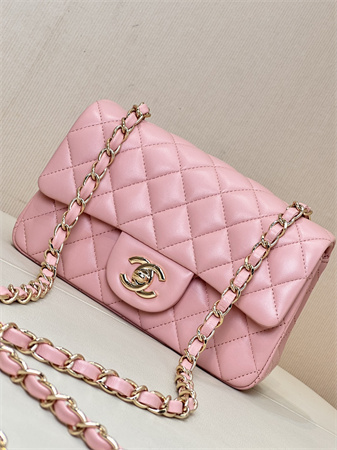Chanel Mini Classic Flap Bag Lambskin Gold Tone Metal Sakura Pink Color 01116 TOP