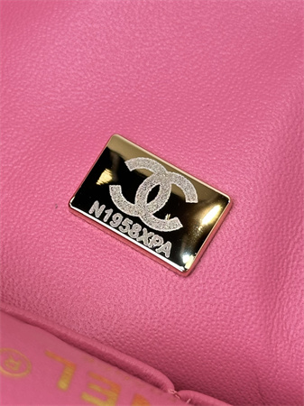 Chanel Medium Classic Flap Bag Grained Cafskin Gold Tone Metal Fuchsia 01112 TOP