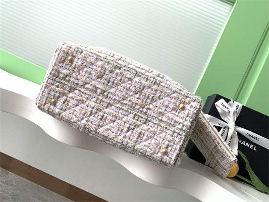Chanel 25 Medium Handbag Tweed Gold Tone Metal White AS5311