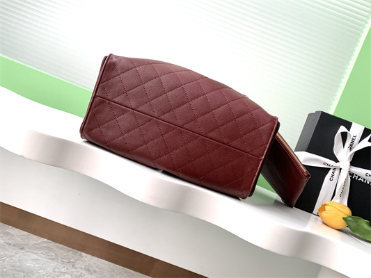 Chanel 25 Medium Handbag Grained Calfskin Gold Tone Metal Burdundy AS5311