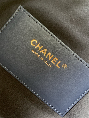 Chanel 25 Small Handbag Grained Calfskin Gold Tone Metal Navy AS5293