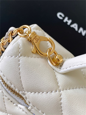 Chanel Vanity With Chain Shinny Lambskin , Strass & Gold-Tone Metal White AP4804