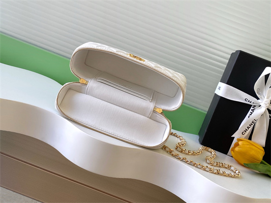 Chanel Vanity With Chain Shinny Lambskin , Strass & Gold-Tone Metal White AP4804