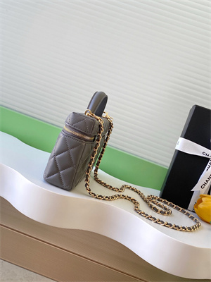 Chanel Vanity With Chain Shinny Lambskin , Strass & Gold-Tone Metal Dk Grey AP4804