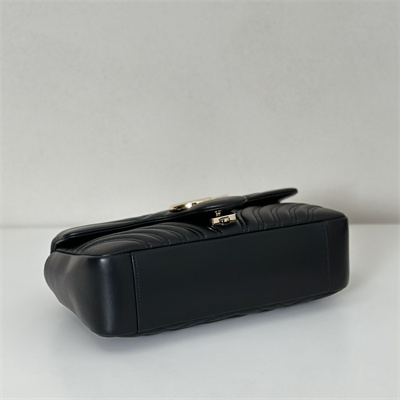 Gu.cci GG Marmont medium shoulder bag matelassé chevron lambskin leather Light gold-toned hardware Black 837267