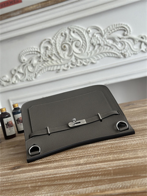 Hermes Jypsiere Togo Leather Silver Tone Metal Etain Color HS