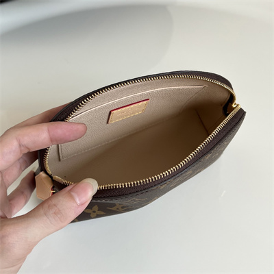 L.V Cosmetic Pouch MM Monogram Canvas M47515