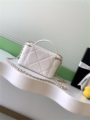 Chanel Long Vanity With Chain Grained Calfskin & Gold-Tone Metal White AP4933