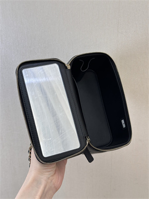 Chanel Long Vanity With Chain Grained Calfskin & Gold-Tone Metal Black AP4933 TOP