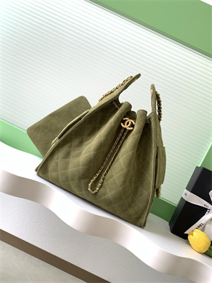 Chanel 25 Medium Handbag Suede Gold Tone Metal Green AS5311