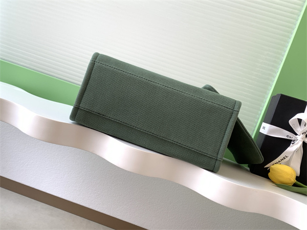 Chanel Deauville Small Shopping Bag Mixed Fibers Gold Tone Metal Green AS3257