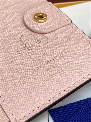 L.V Lisa Wallet Vivienne Winter Holidays Monogram Canvas Snowy Pearl M15334