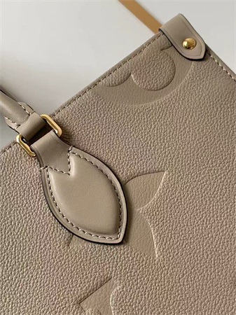 L.V ONTHEGO MM Monogram Empreinte Leather Turtledove M45607