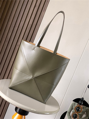 Loewe Medium Puzzle Fold Tote In Shinny Calfskin