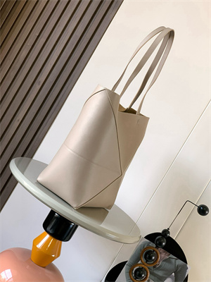 Loewe Medium Puzzle Fold Tote In Shinny Calfskin