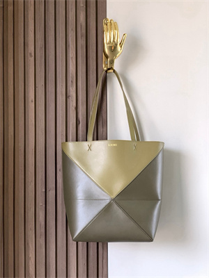 Loewe Medium Puzzle Fold Tote In Shinny Calfskin