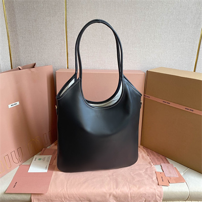 MiuMiu Ivy Leather Bag Black Color